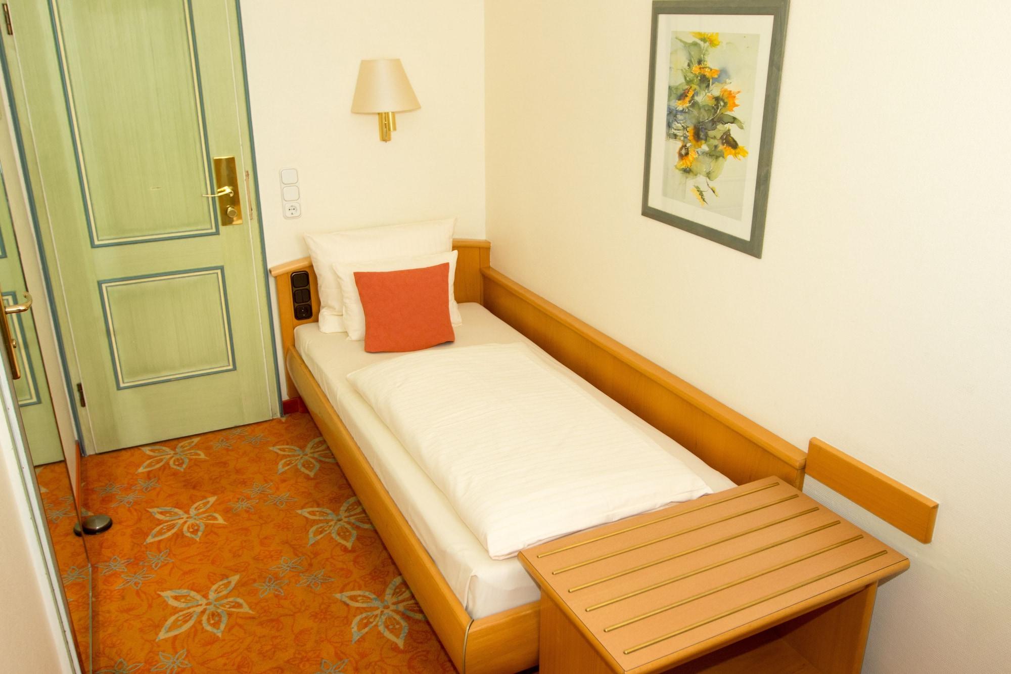 Hotel Stadt München 4*
